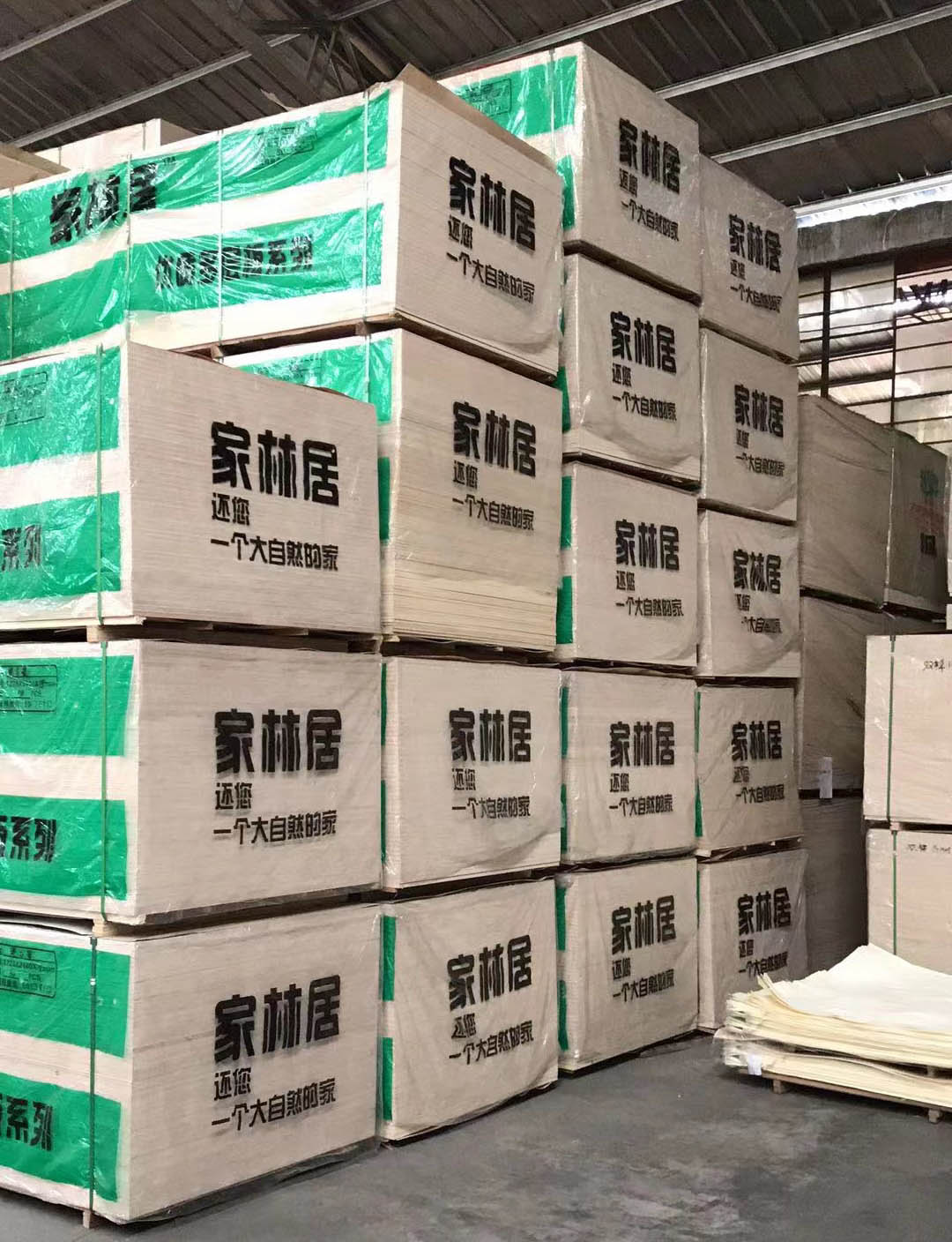 倉庫一角